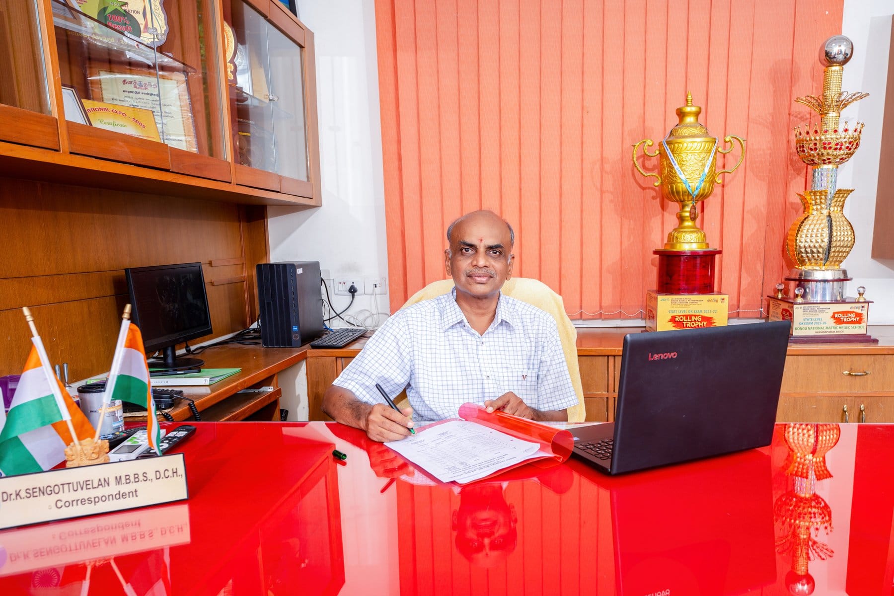 Correspondent Dr. K. Sengottuvelan - Kongu National School